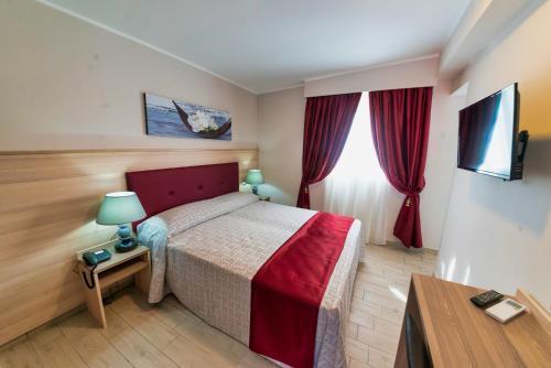 Hotel Manzoni Рим Екстериор снимка